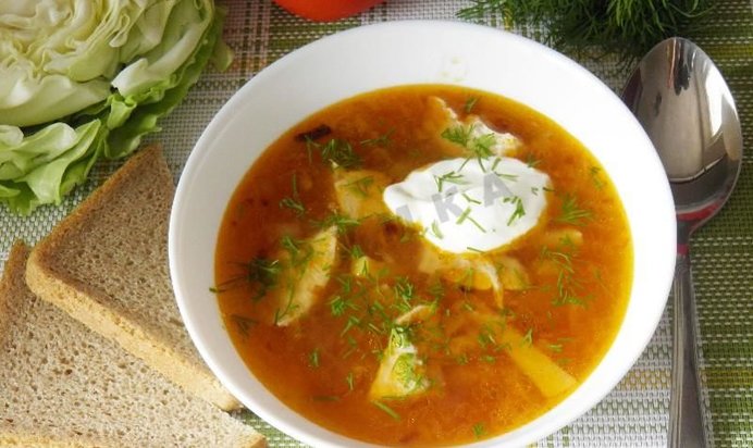 Щи из молодой капусты с курицей