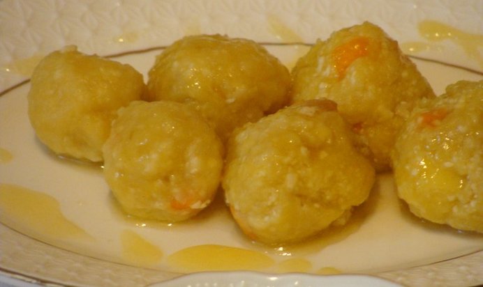 Творожные шарики в медово-сливочном соусе «Золотые шарики»