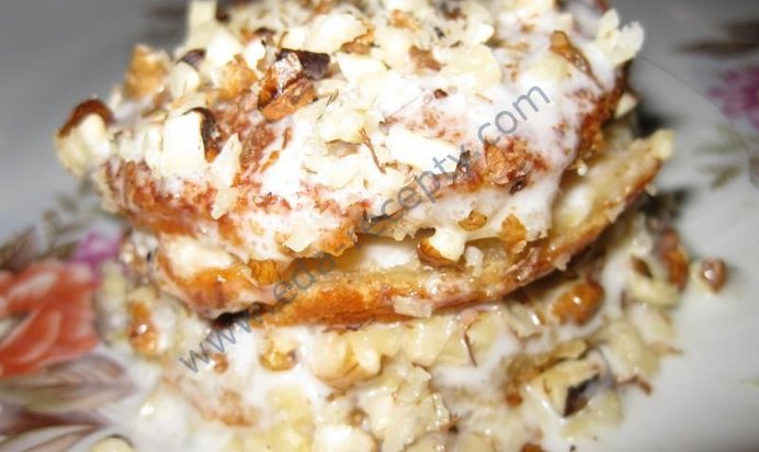 Медовые пирожные Пчелка