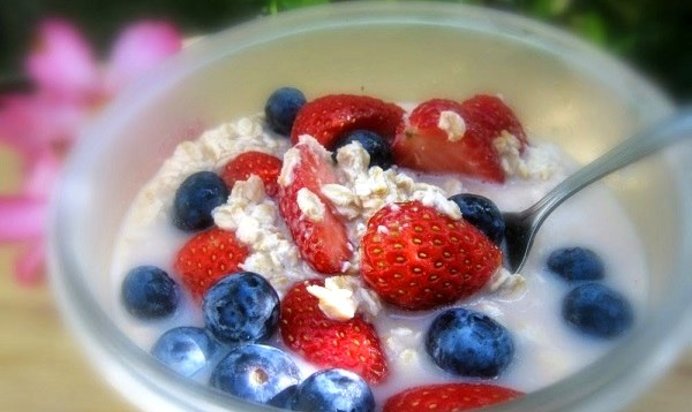 Ленивая овсянка в банке