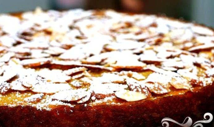 Миндальный кекс