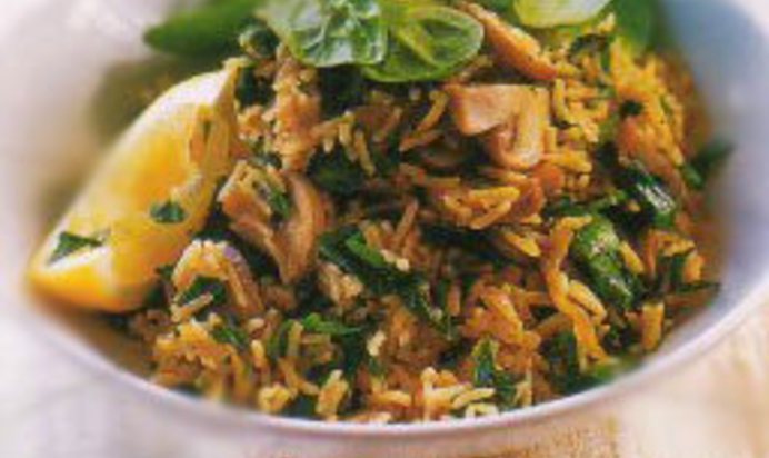 Плов со шпинатом, грибами и лимоном