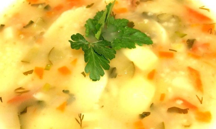 Рассольник на курином бульоне с пшеном