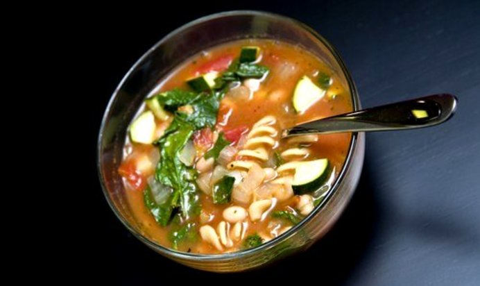 Минестроне с песто