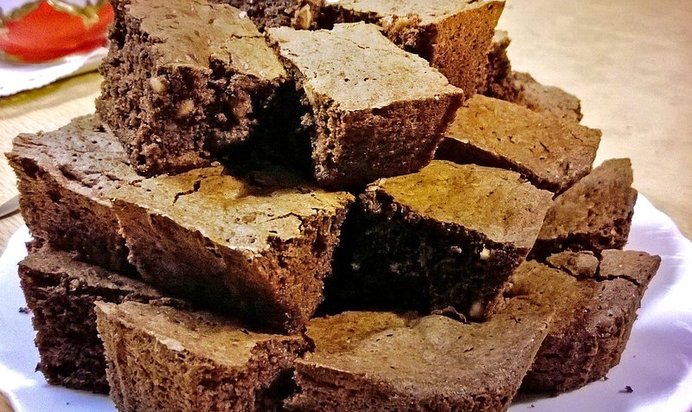 Традиционный брауни с орехами