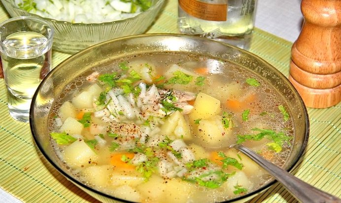 Уха из морского окуня