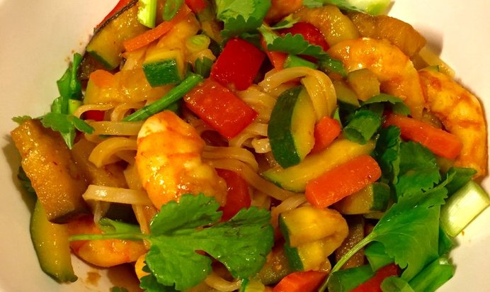 Рисовая лапша с креветками