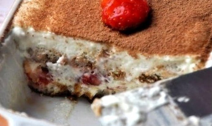 Клубничный тирамису легкий