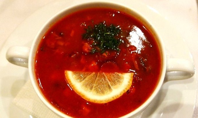 Настоящий украинский борщ с копченым салом