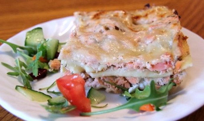 Лазанья с форелью