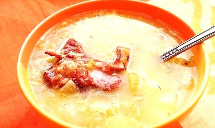 Гороховый суп с копчеными ребрами