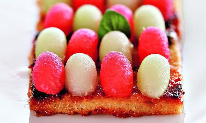 Французский тост с дыней и арбузом