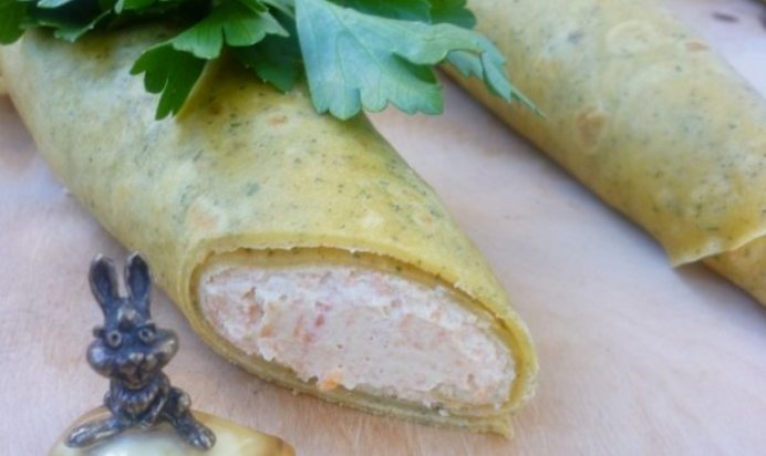 Морковные блины с творожной начинкой