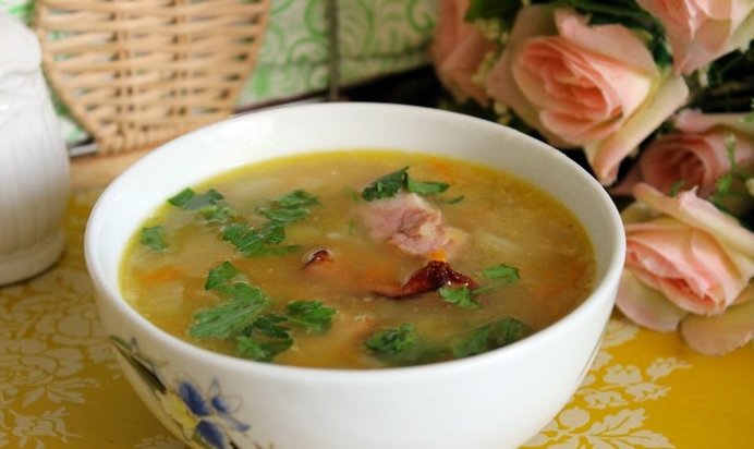 Гороховый суп с копченостями