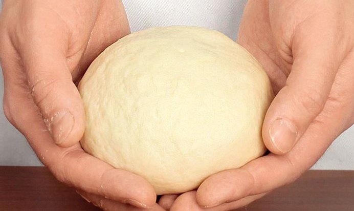 Простое тесто для пельменей