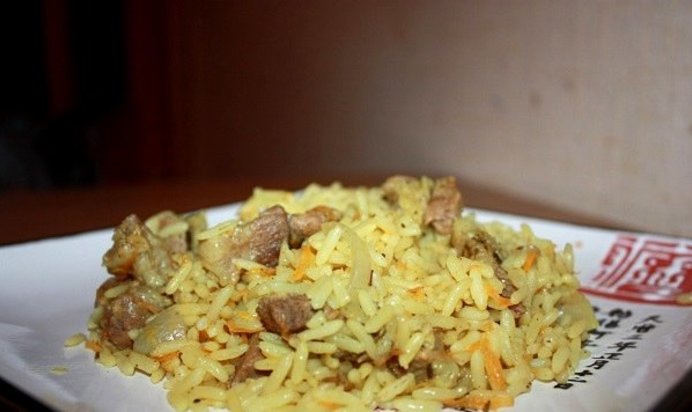 Рассыпчатый плов в мультиварке