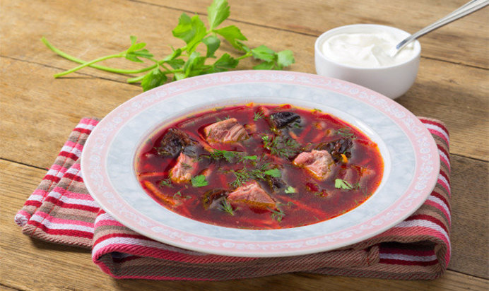 Борщ с черносливом