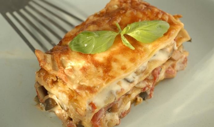 Лазанья из домашнего теста