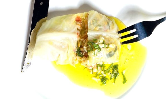 Голубцы с перловкой и морскими гадами