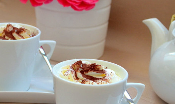 Шоколадный кекс с фундуком