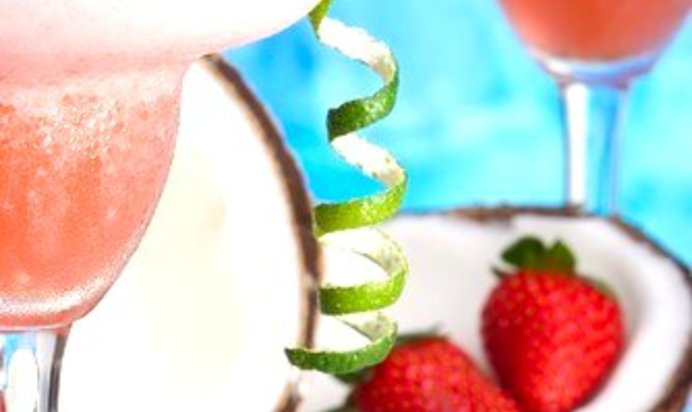 Клубничный милкшейк с кокосовым молоком