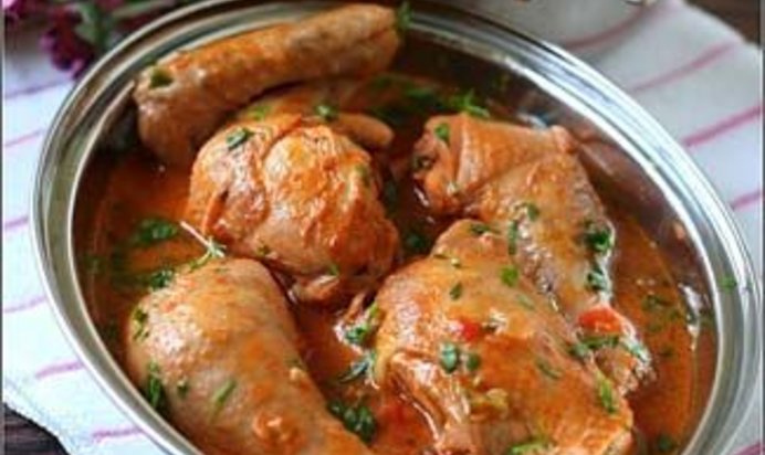 Цыпленок в томатно-кокосовом соусе