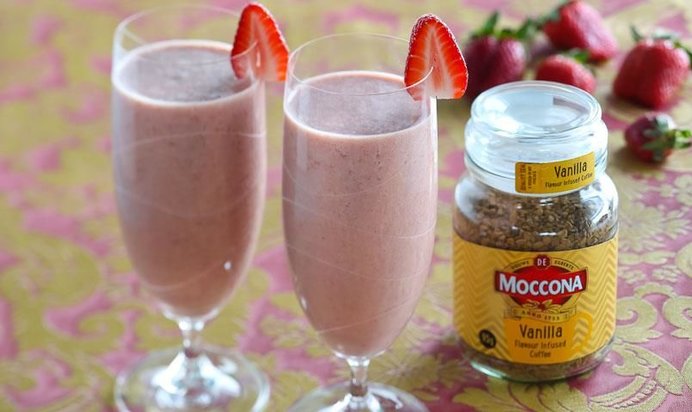 Коктейль Кофе, клубника и карамель