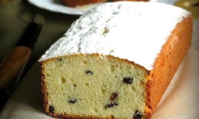 Творожный кекс с изюмом