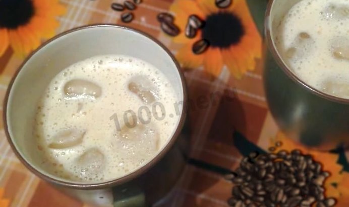 холодный кофе айс латте по-вьетнамски с тапиокой