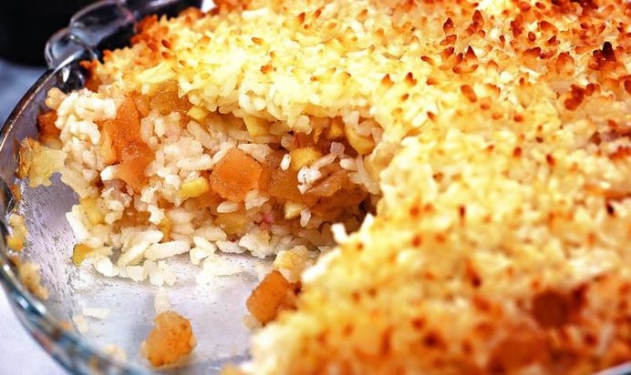 Рисовая каша с фруктами