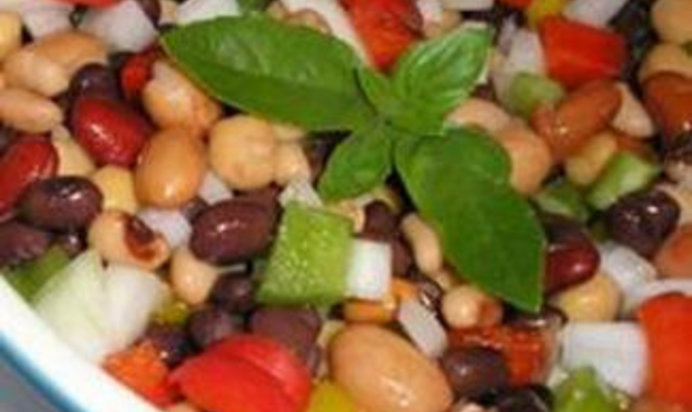 Салат-винегрет из фасоли