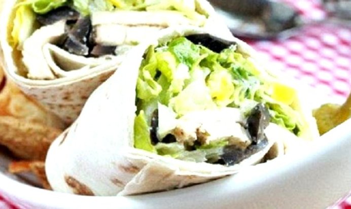 Рулетики Цезарь с курицей