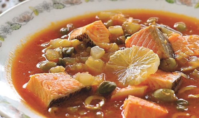 Рыбная солянка из лососевых трех видов