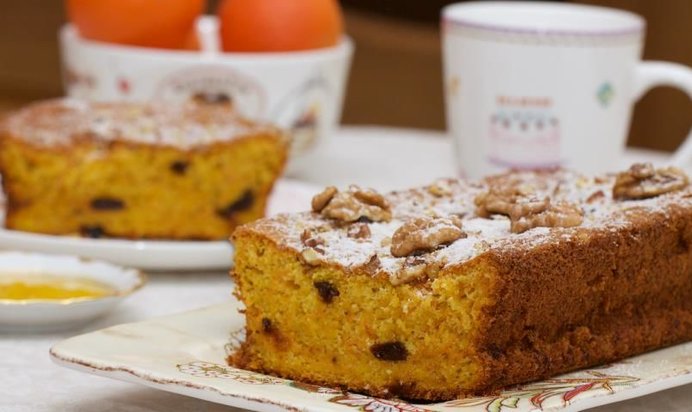 Яблочно-морковный кекс с грецкими орехами