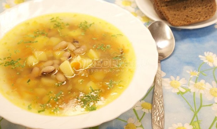 Омлет с орехами и изюмом