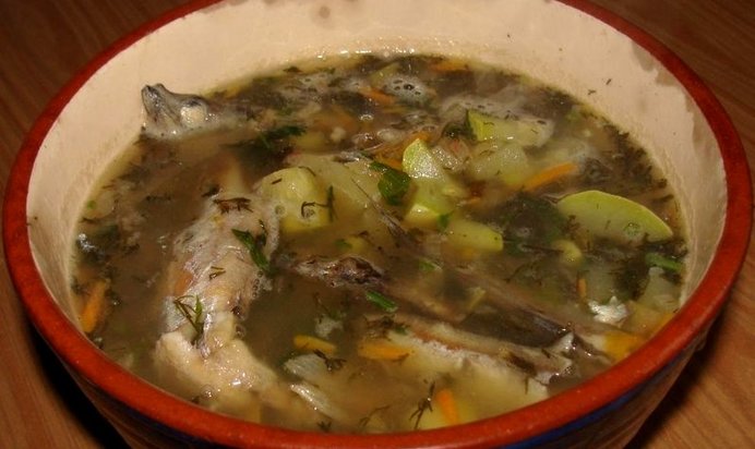 Уха из мойвы