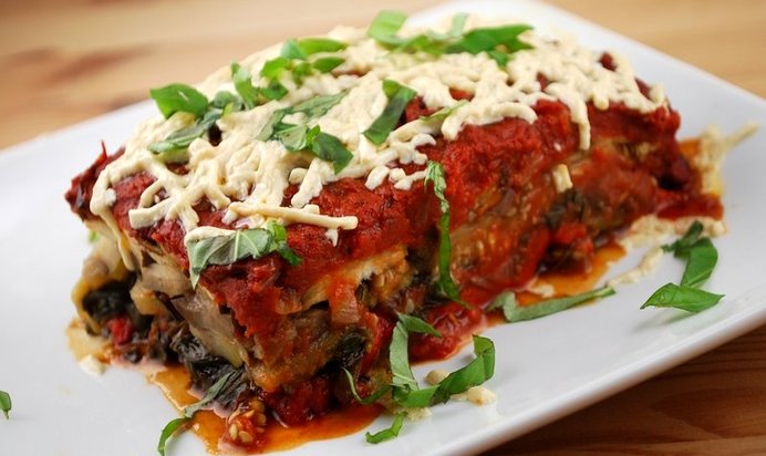 Лазанья с баклажанами и помидорами