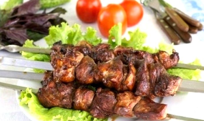 Быстрый мясной шашлык в соевом соусе