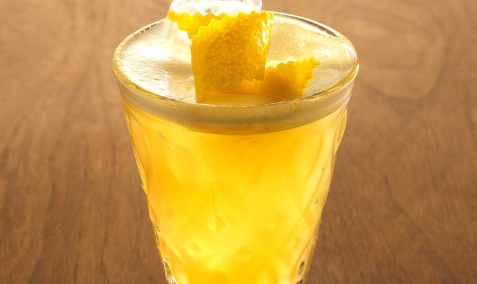 Коктейль «Пенициллин» (Penicillin)