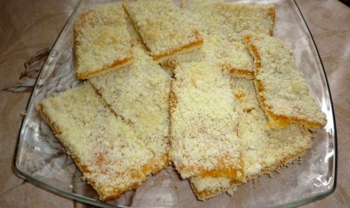 Песочное пирожное с конфитюром по‑французски