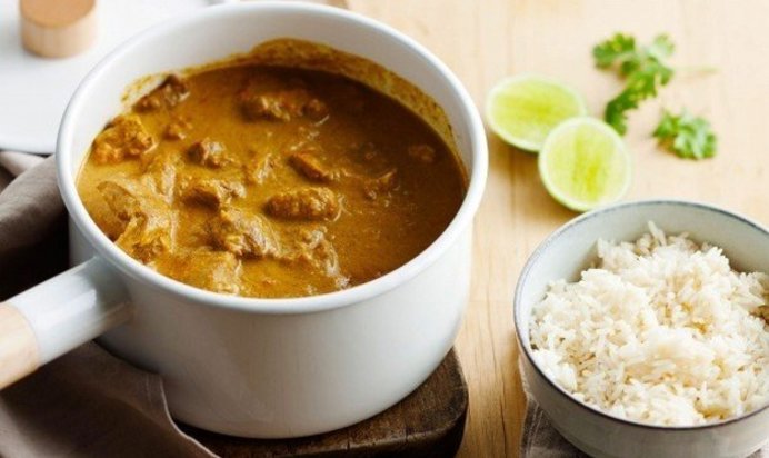 Цыпленок в соусе карри по-балийски