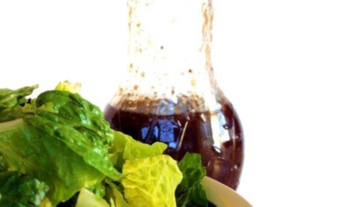 Винегрет из черного чая с маслом грецкого ореха