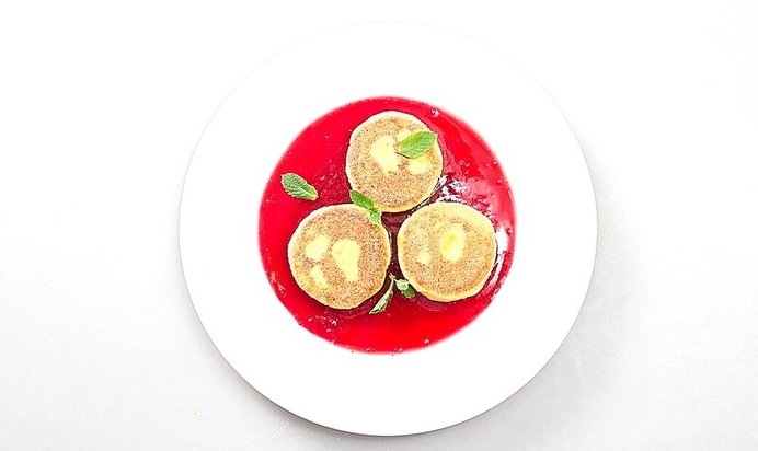 Сырники с кукурузной мукой и вареньем