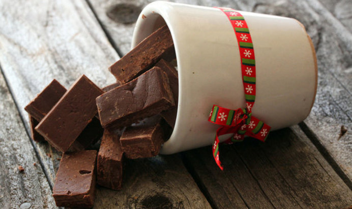 Веганское шоколадное пирожное