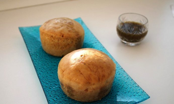 Паровые кексы с сиропом из зеленого чая