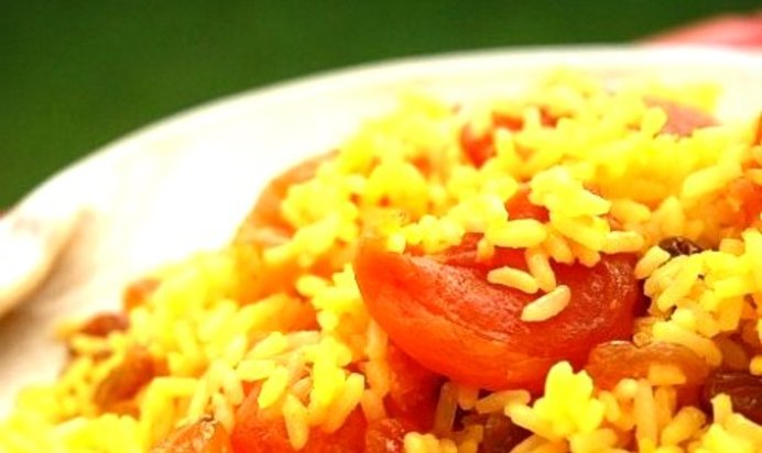 Сладкий плов с сухофруктами