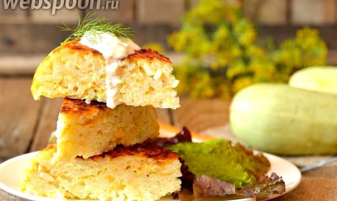 Запеканка из риса и кабачков в мультиварке