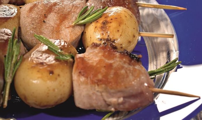 Шашлыки из свинины и картофеля