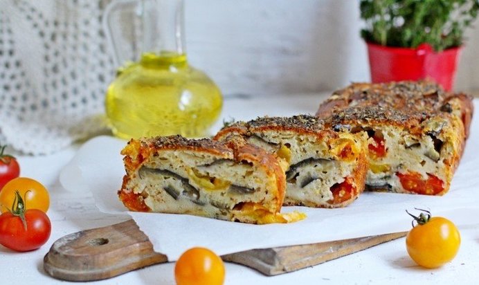 Кекс с жареными баклажанами