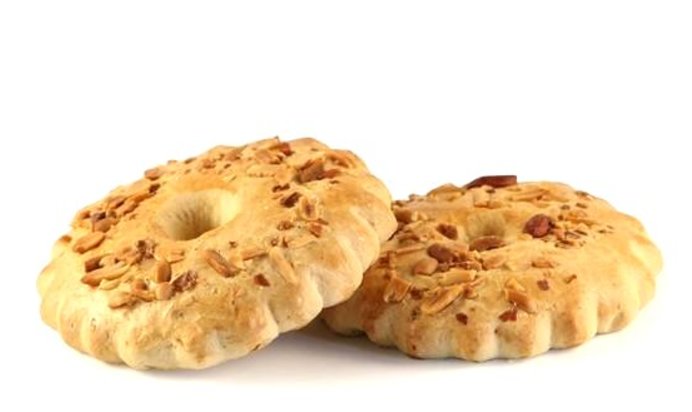 Пирожные песочные Кольца с миндалем